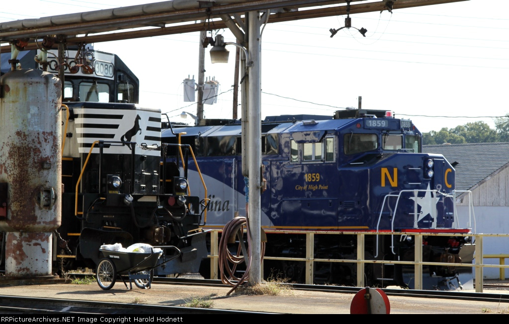 RNCX 1859 & NS 3080 bask in the morning sun in Glenwood Yard